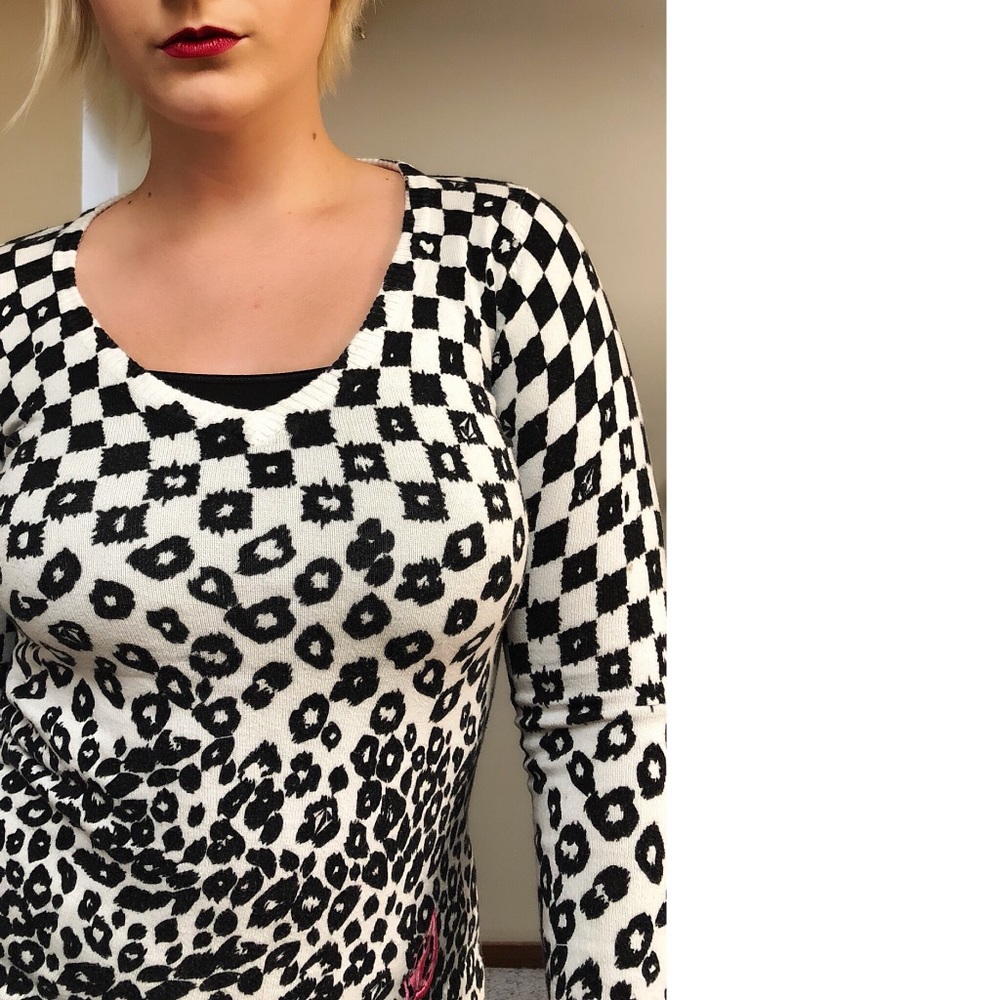 00’s era Volcom sweater